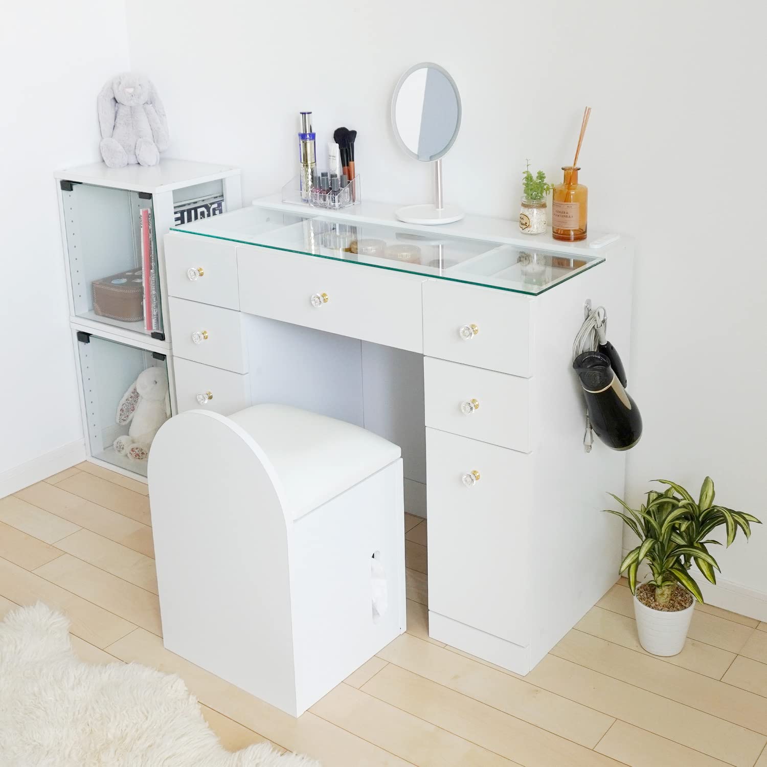 Amazon｜ドレッサー 化粧台 鏡台 椅子付き コンセント付 ガラス