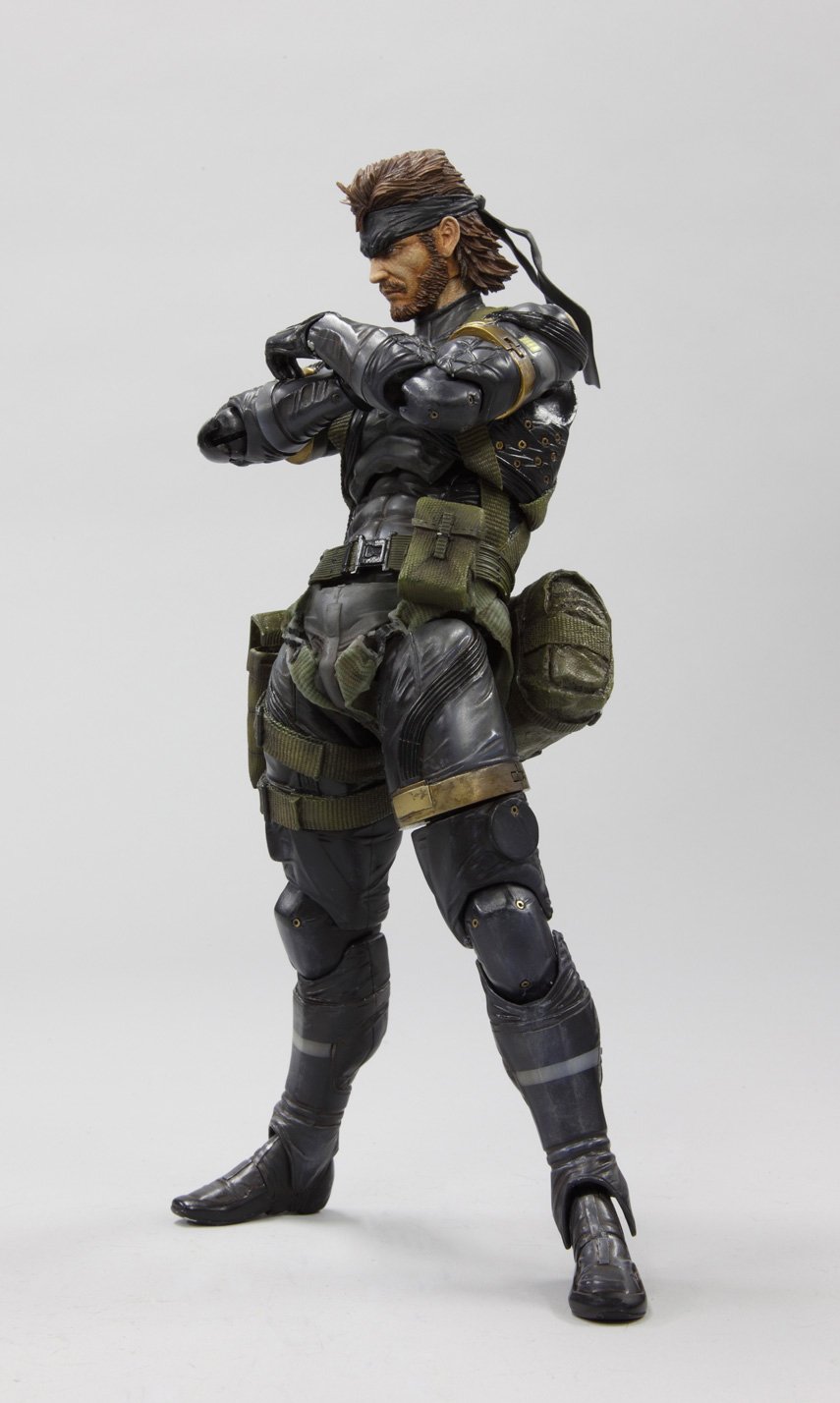 Amazon.co.jp: METAL GEAR SOLID PEACE WALKER PLAY ARTS改 SNAKE