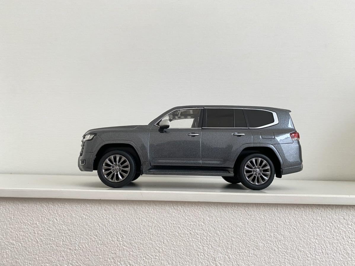 Amazon | ランドクルーザー 300 ZX ミニカー 1/30 カラーサンプル 1G3