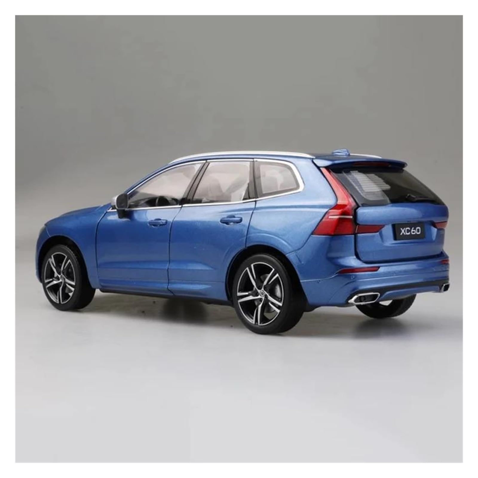 Amazon.co.jp: ミニカー スケールモデルカー 1:18 スケールボルボ XC60