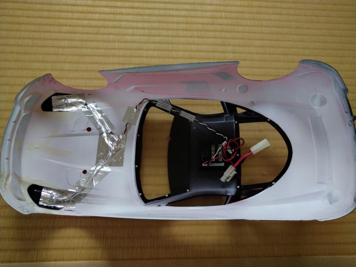 10分1ラジコンボディ、Ferrari 599XX ゴールド、電飾付き❕ 10分1