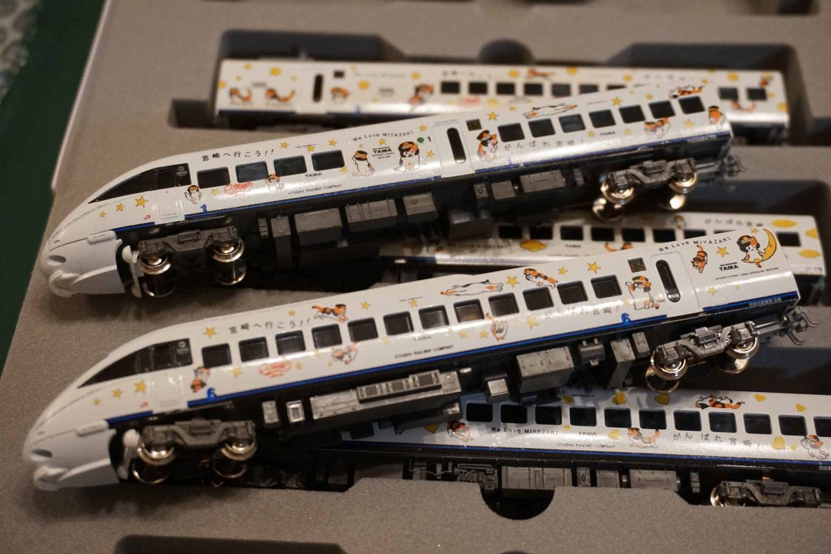 Amazon | KATO製 885系 「たま（宮崎応援）」 ラッピング仕様 SM-8
