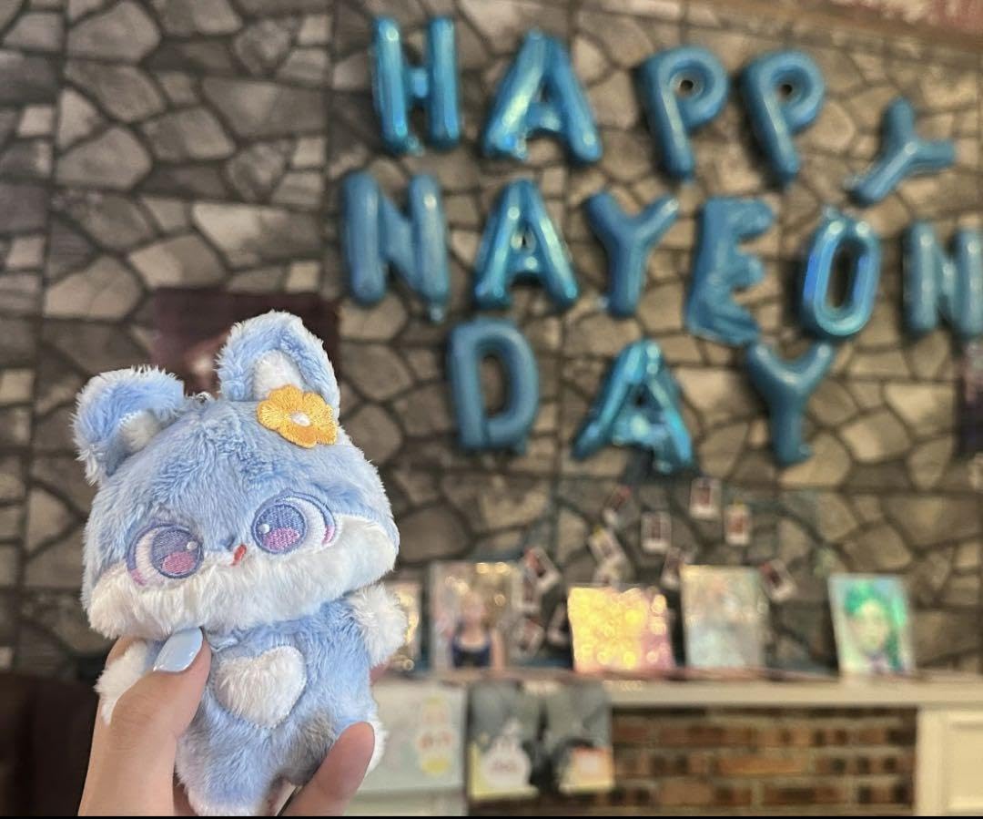 Amazon.co.jp: twice ナヨン nayeon 10cm ぬいぐるみ 1体 : おもちゃ