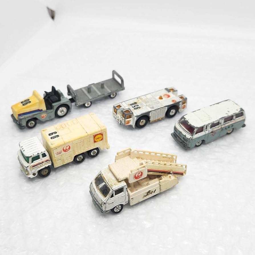 Amazon.co.jp: トミカ 日本製 空港系 航空系 JAL 6台セット 日野ZM