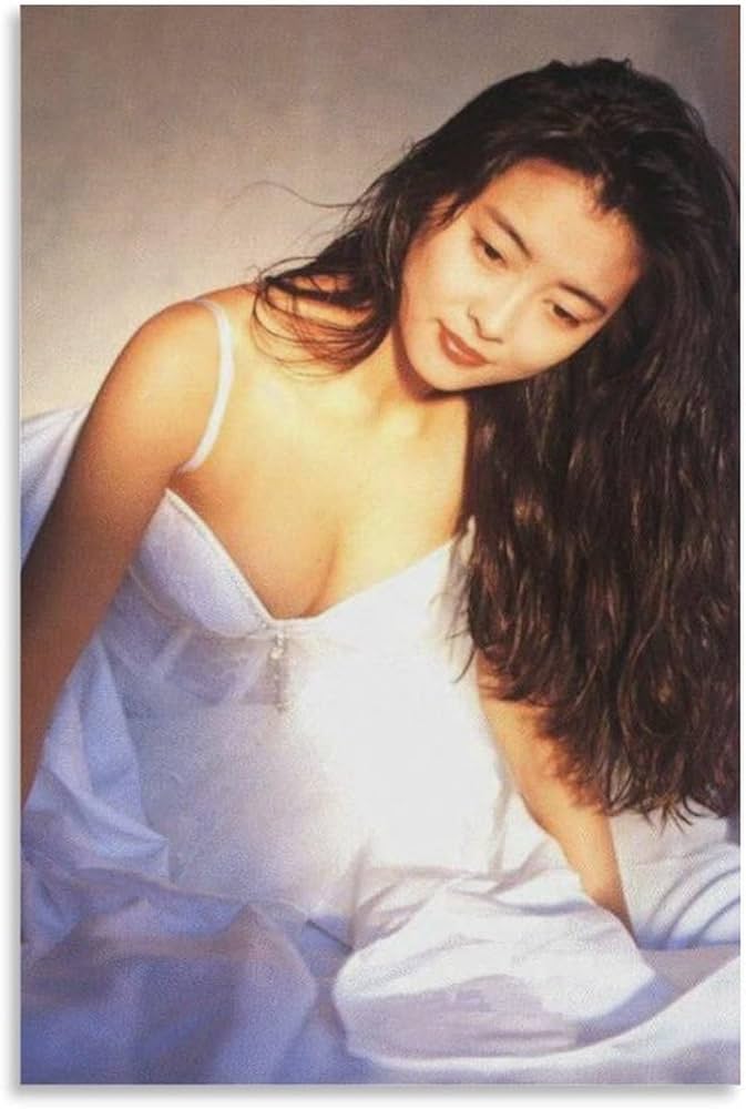 Amazon.co.jp: 中山美穂女優レトロ水着写真2ポスター クール ポスター