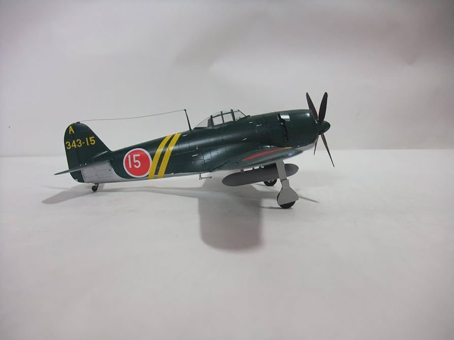 Amazon | 完成品 紫電改 日本海軍戦闘機 サイズ48分の1