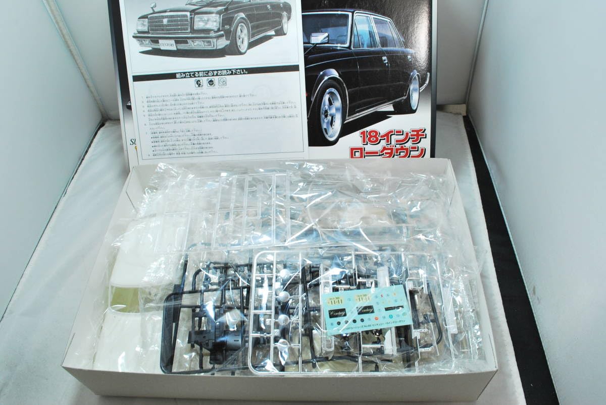 Amazon.co.jp: アオシマ 1/24 センチュリー VG45 Lタイプ 18インチ