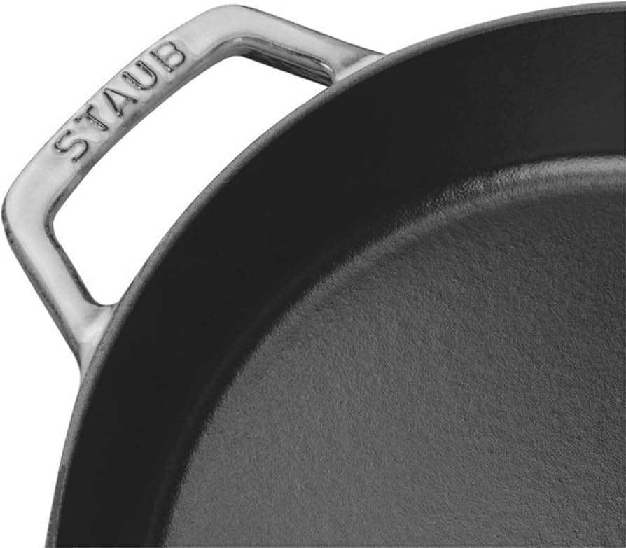 Amazon｜staub ストウブ 「 両手フライパン グレー 20cm 」 スキレット