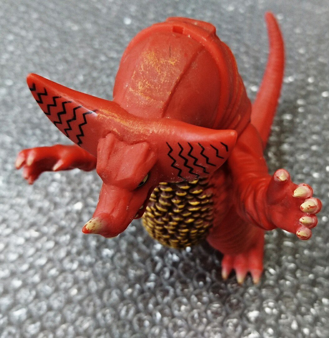 Amazon.co.jp: ウルトラ怪獣シリーズEX ゴモラ レイオニックバースト