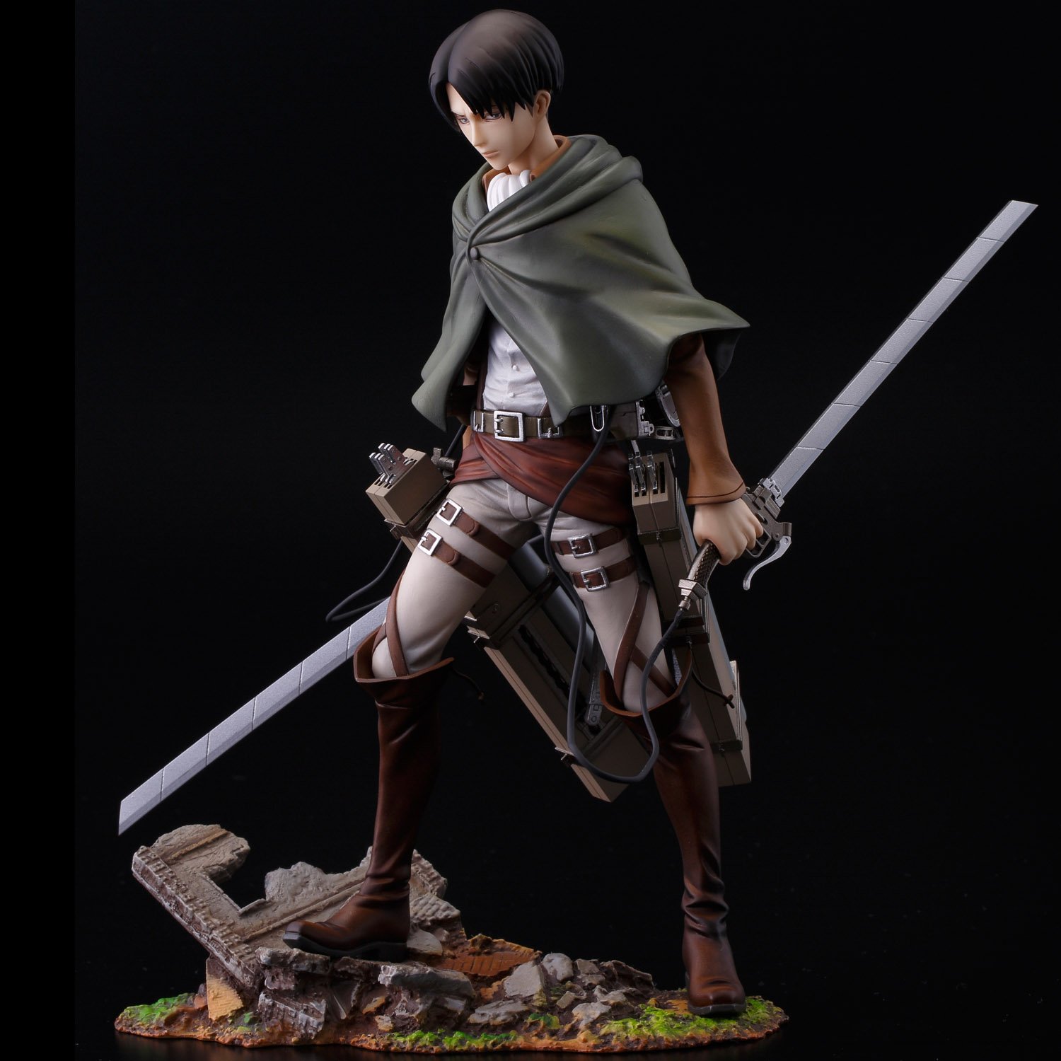 Amazon.co.jp: 進撃の巨人 1/8 リヴァイ [並行輸入品] : ホビー