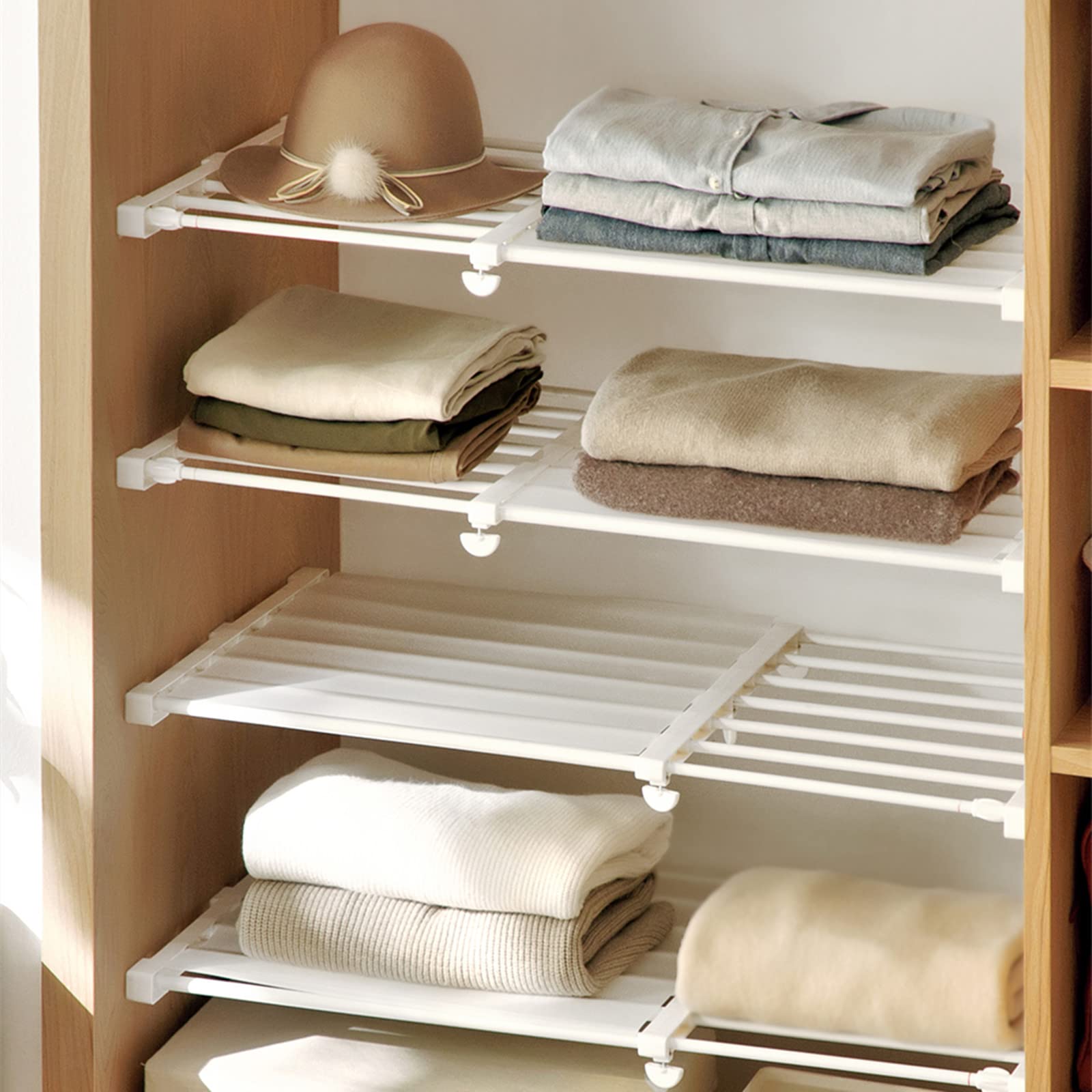 Amazon｜KIKILIE クローゼット突っ張り棚 メタル拡張可能棚