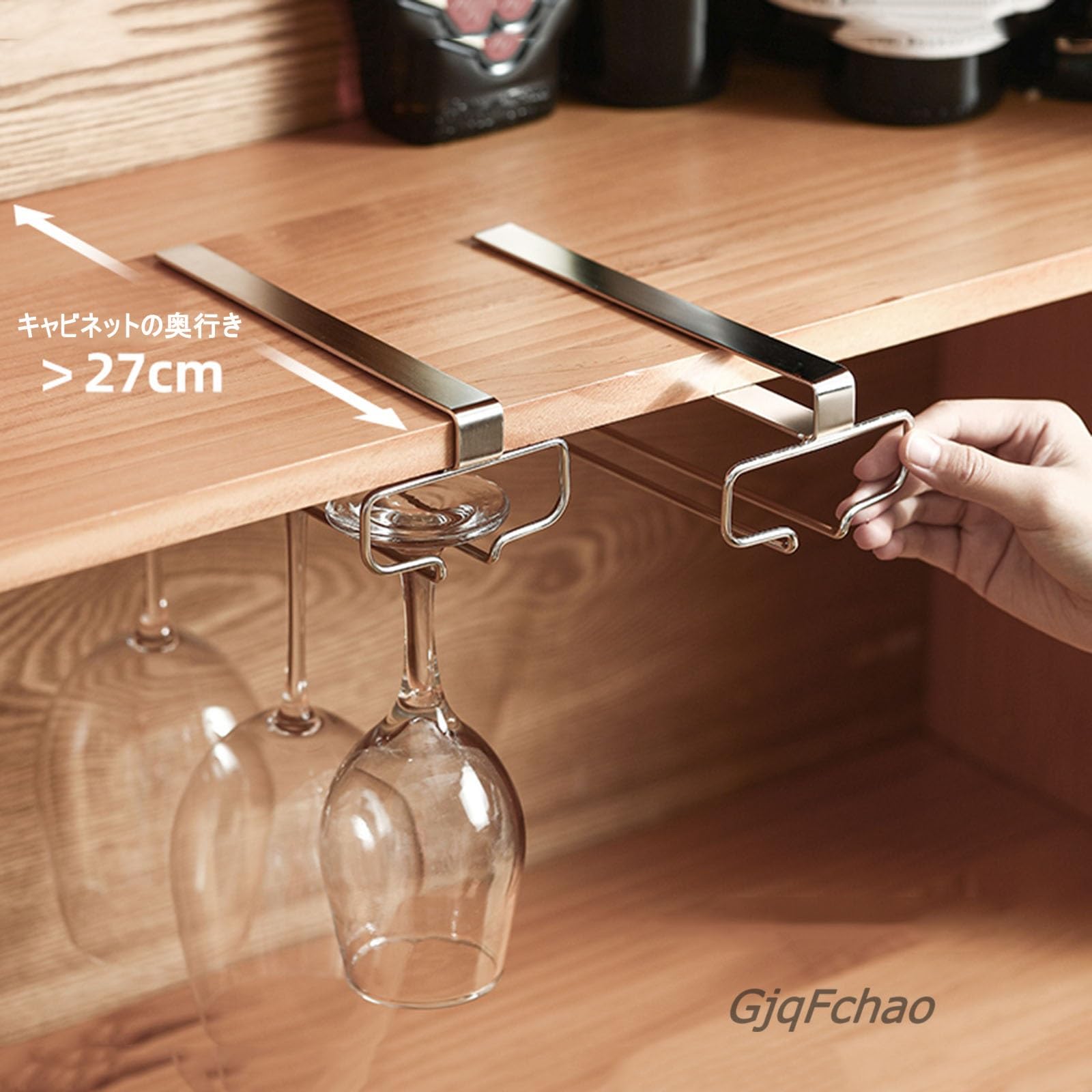 Amazon｜ステンレス製 ワイングラスホルダー、2個入れ 戸棚下ワイン