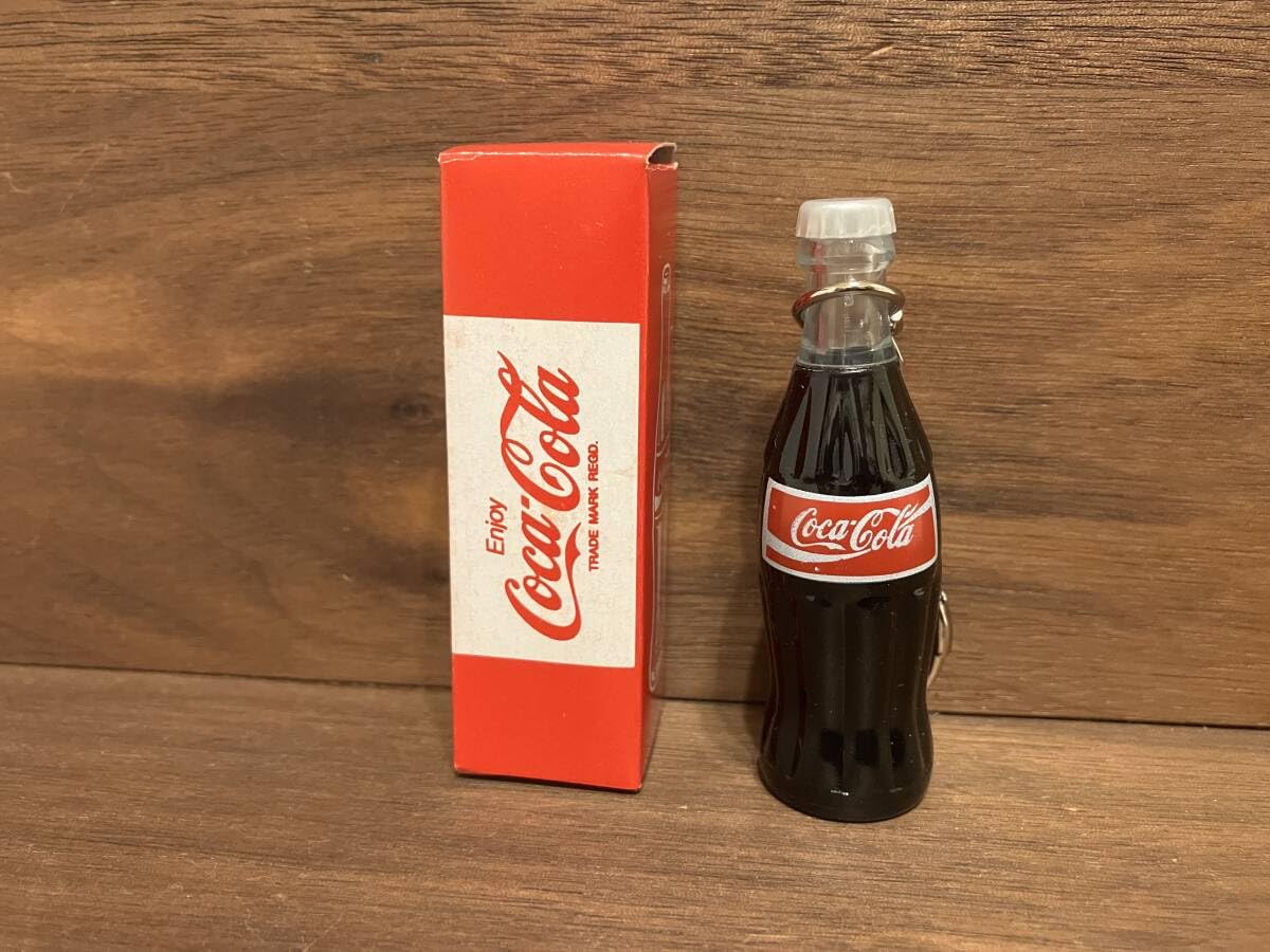 Amazon.co.jp: コカ コーラ キーホルダー ミニ ボトル ビンボトル d