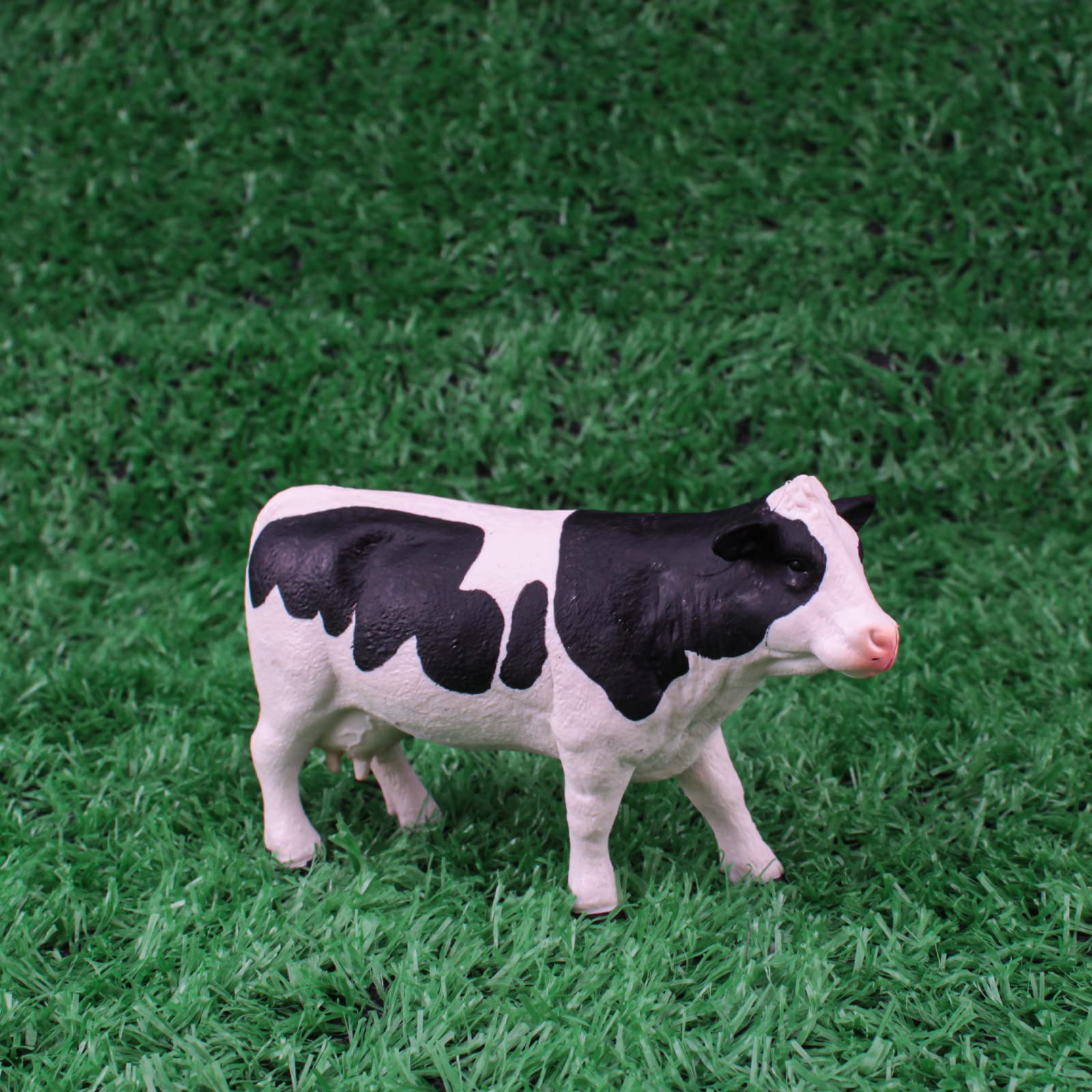 Amazon.co.jp: BRETOYIN 大型 リアルな牛のおもちゃ 牛の置物 幼児用