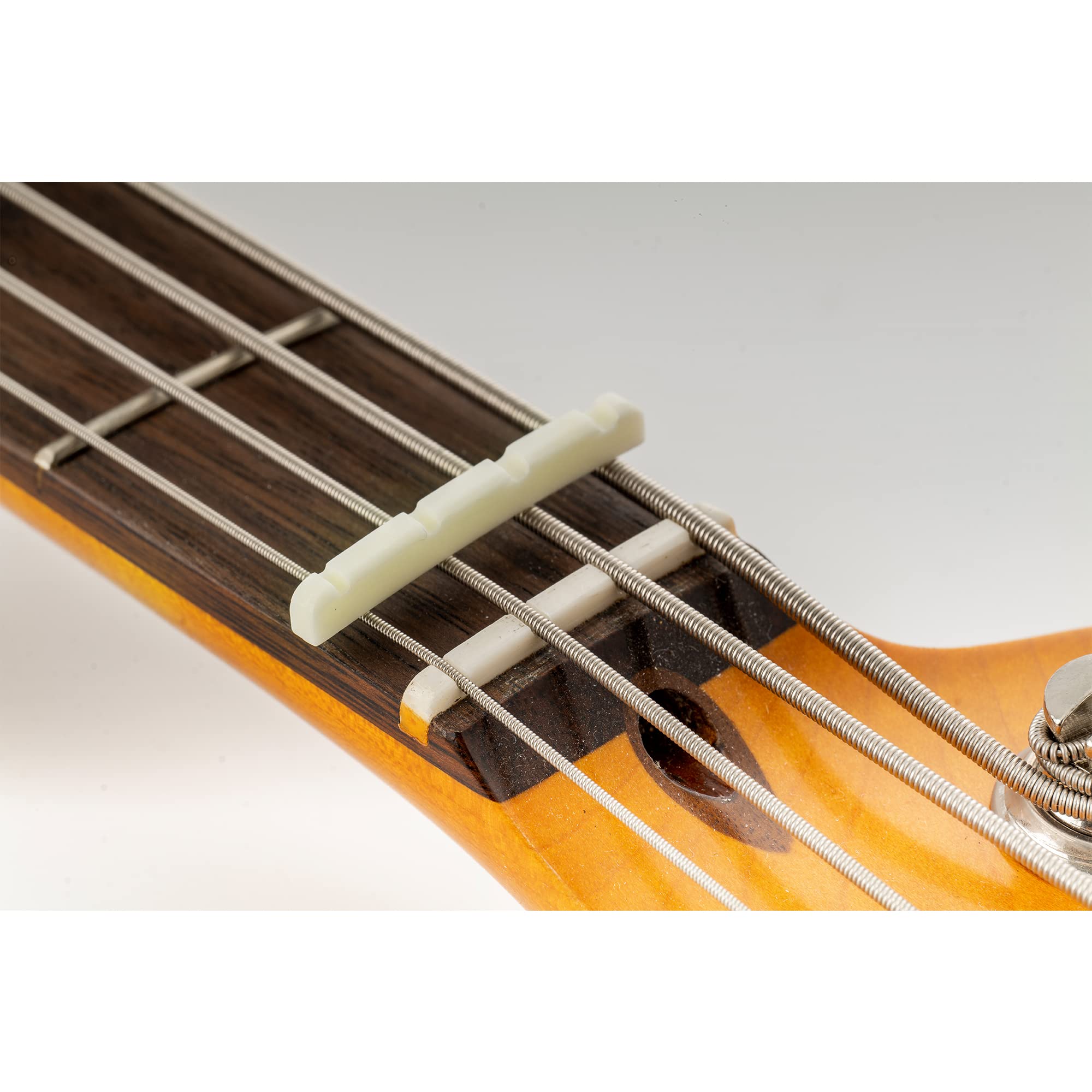 Amazon | Musiclily Pro 39.47mm ジャズベースJB用牛骨ナット弦溝加工