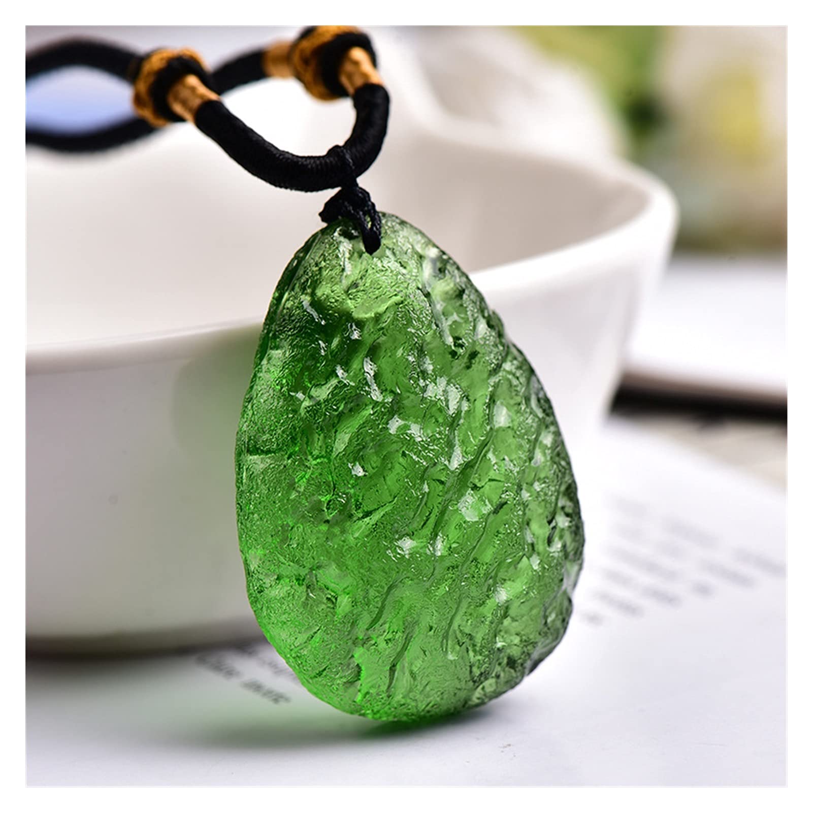 Amazon.co.jp: モルダバイト石、本物の生モルダバイト メンズ女性