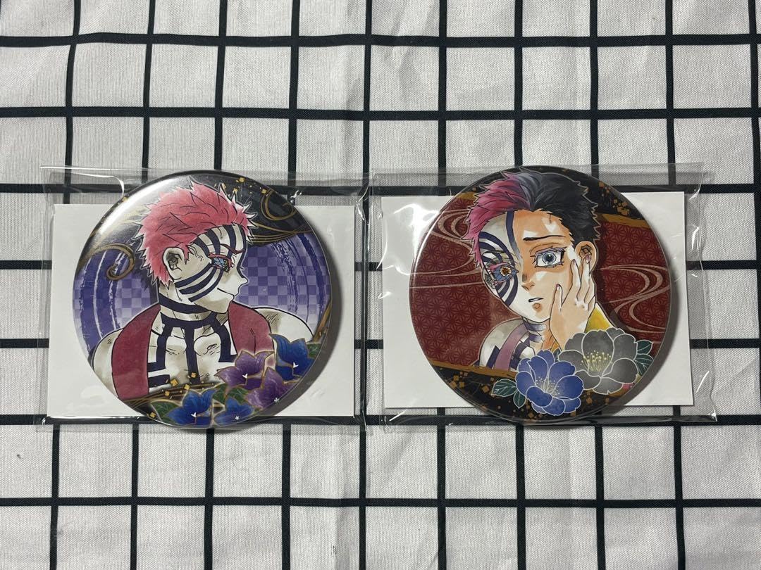 Amazon | 猗窩座 原作缶バッジ 鬼滅 | バッジ | おもちゃ