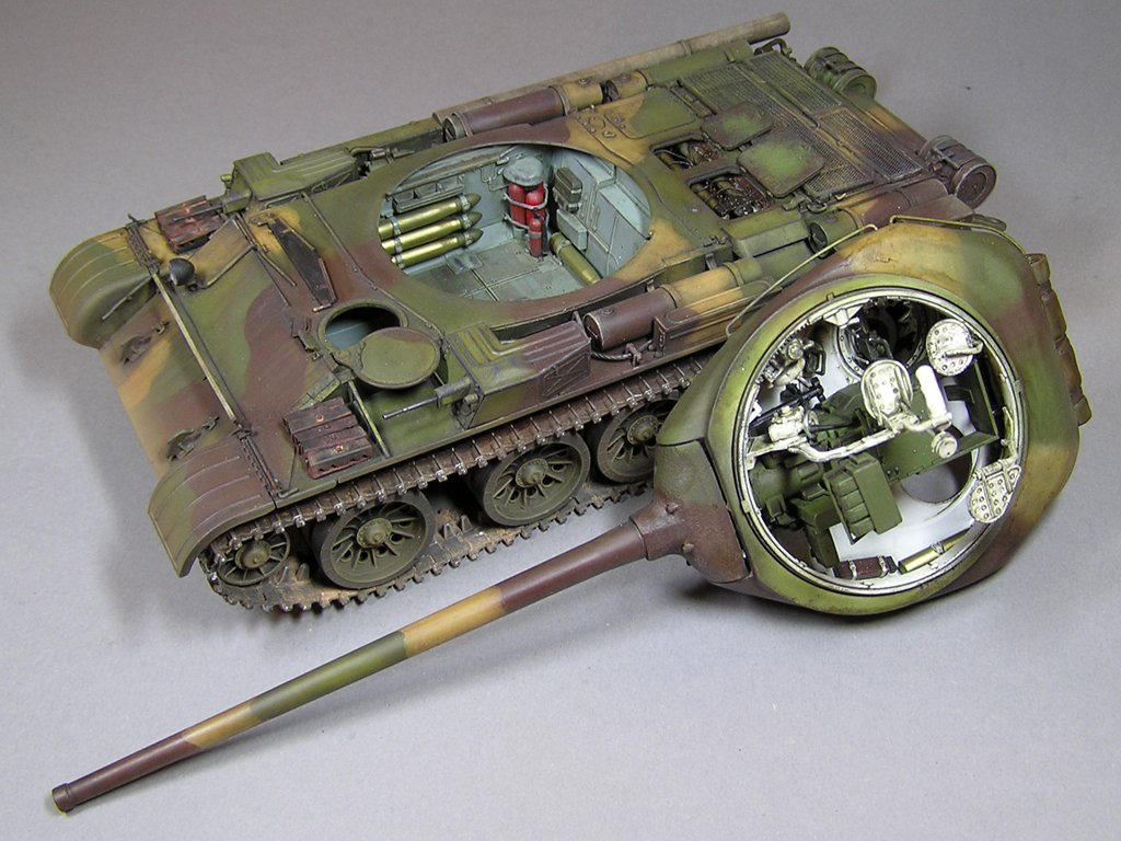 Amazon | ミニアート 1/35 T-54-1ソビエト連邦軍 中戦車 フル