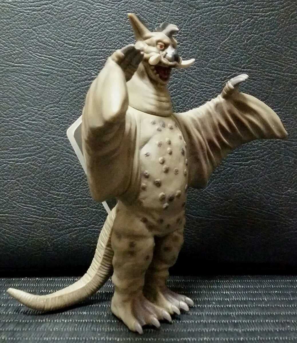 Amazon.co.jp: ☆ 有翼怪獣 チャンドラー(タグ付き) 2003年 円谷プロ