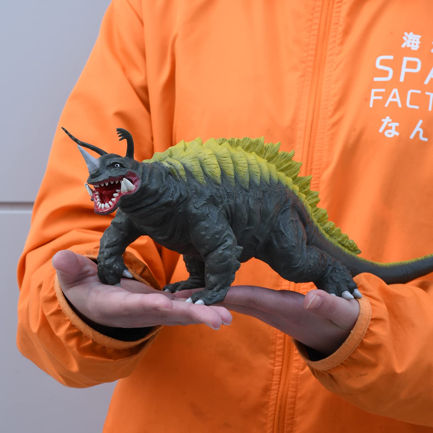 Amazon | ネロンガ 1/200 ソフトビニール製組立キット 復刻版 1/200