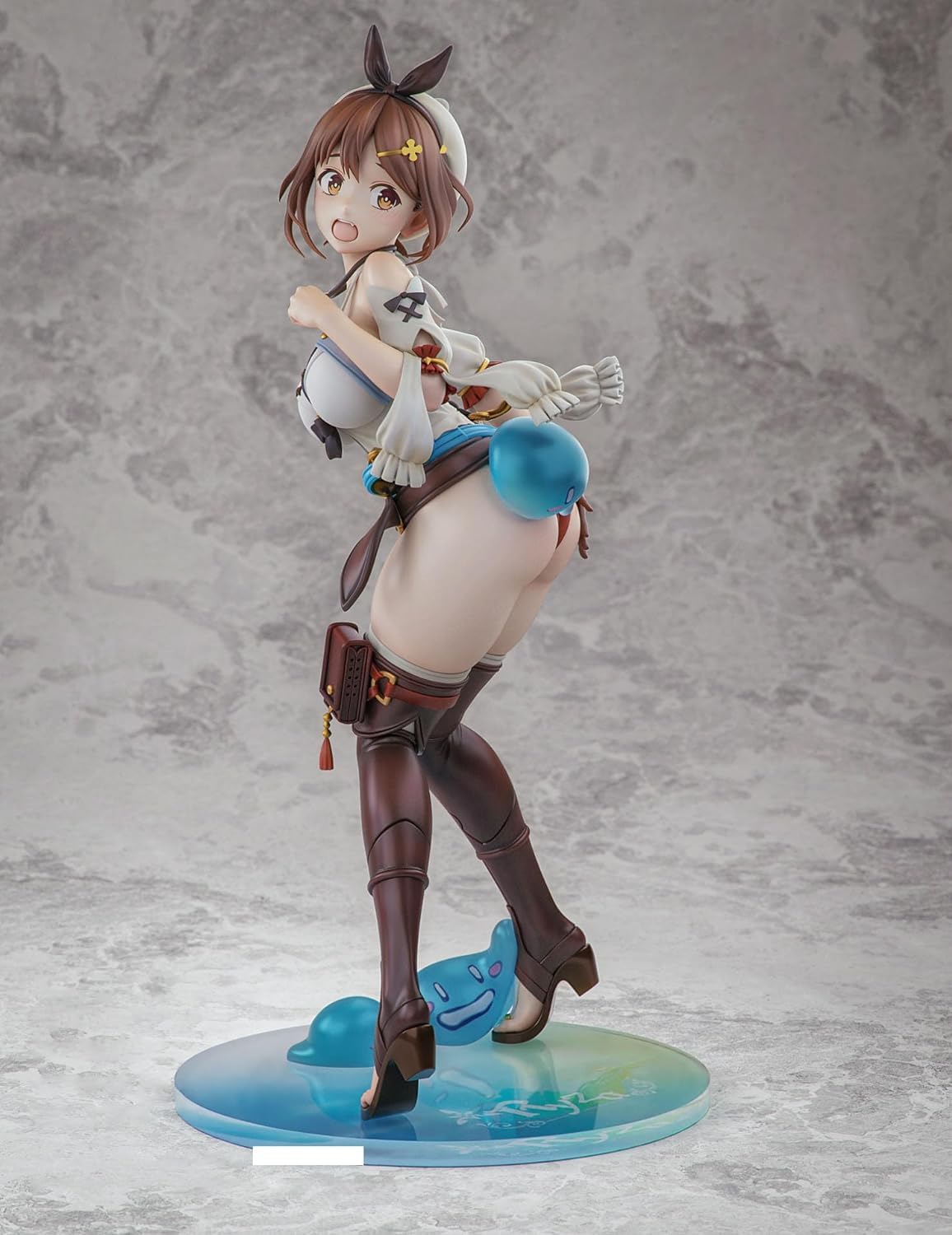 Amazon.co.jp: ライザリン・シュタウト フィギュア 1/6スケール 塗装