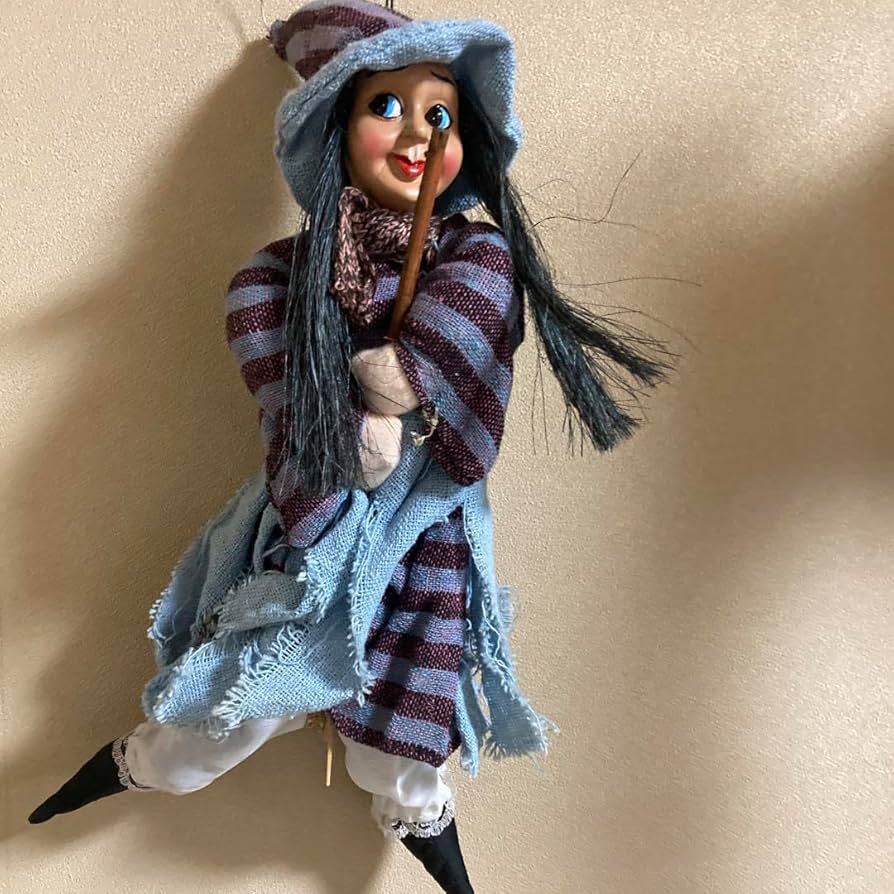 Amazon.co.jp: ドイツ魔女人形 35センチ : おもちゃ