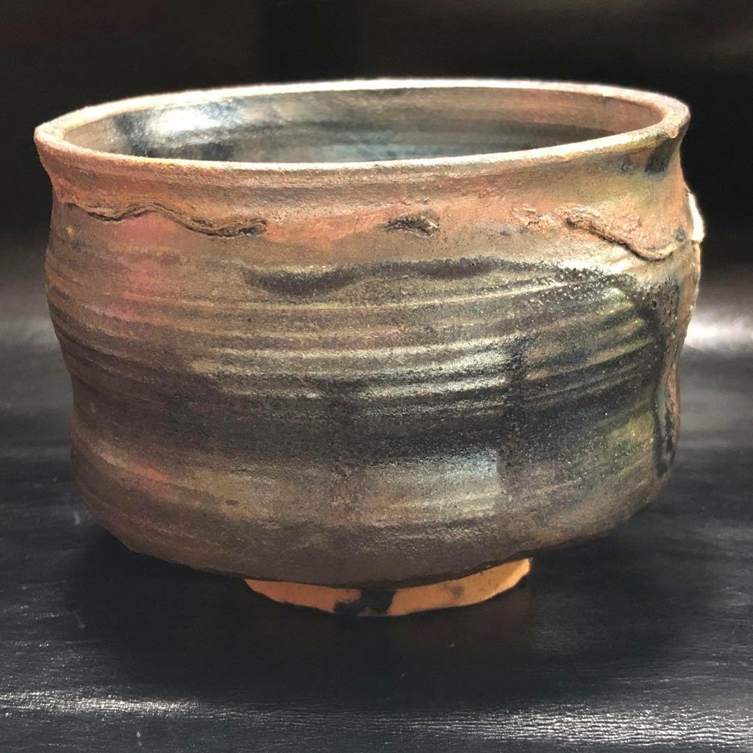 美しい古美術◼️蔵から謎の光を放っている大きな抹茶茶碗が出てきまし
