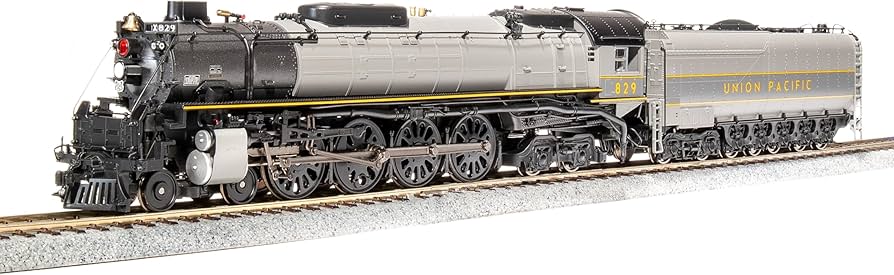 Amazon.com: Broadway Limited 7366 Union Pacific 4-8-4, Class FEF-2