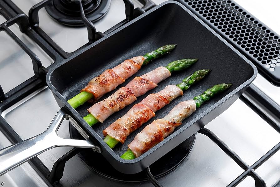 Amazon｜ル・クルーゼ(Le Creuset) TNS エッグパン フライパン 26cm 卵