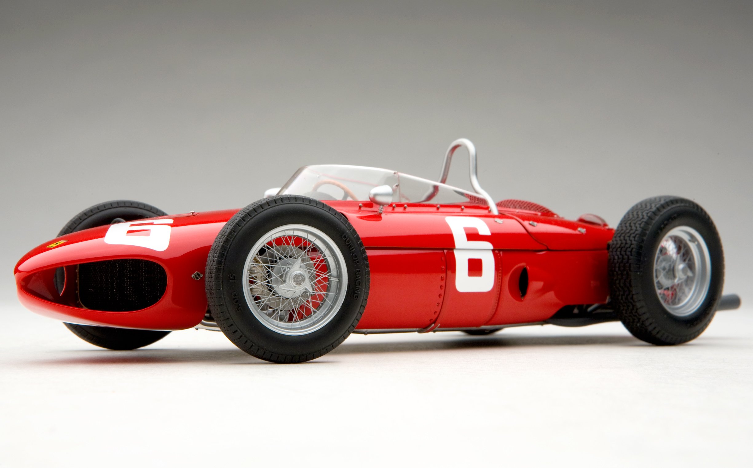 Amazon.com: Exoto 1961 Ferrari Tipo 156/120° Sharknose / 比利時