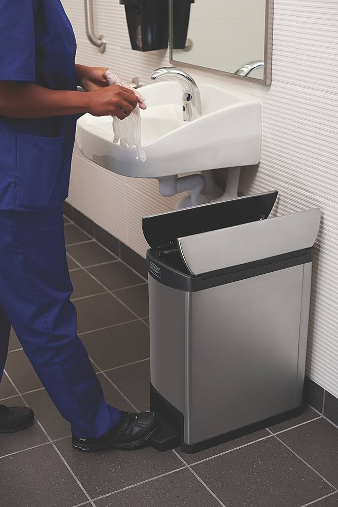 Amazon | ラバーメイド SUS エンドステップ Slim Jim ステップオン