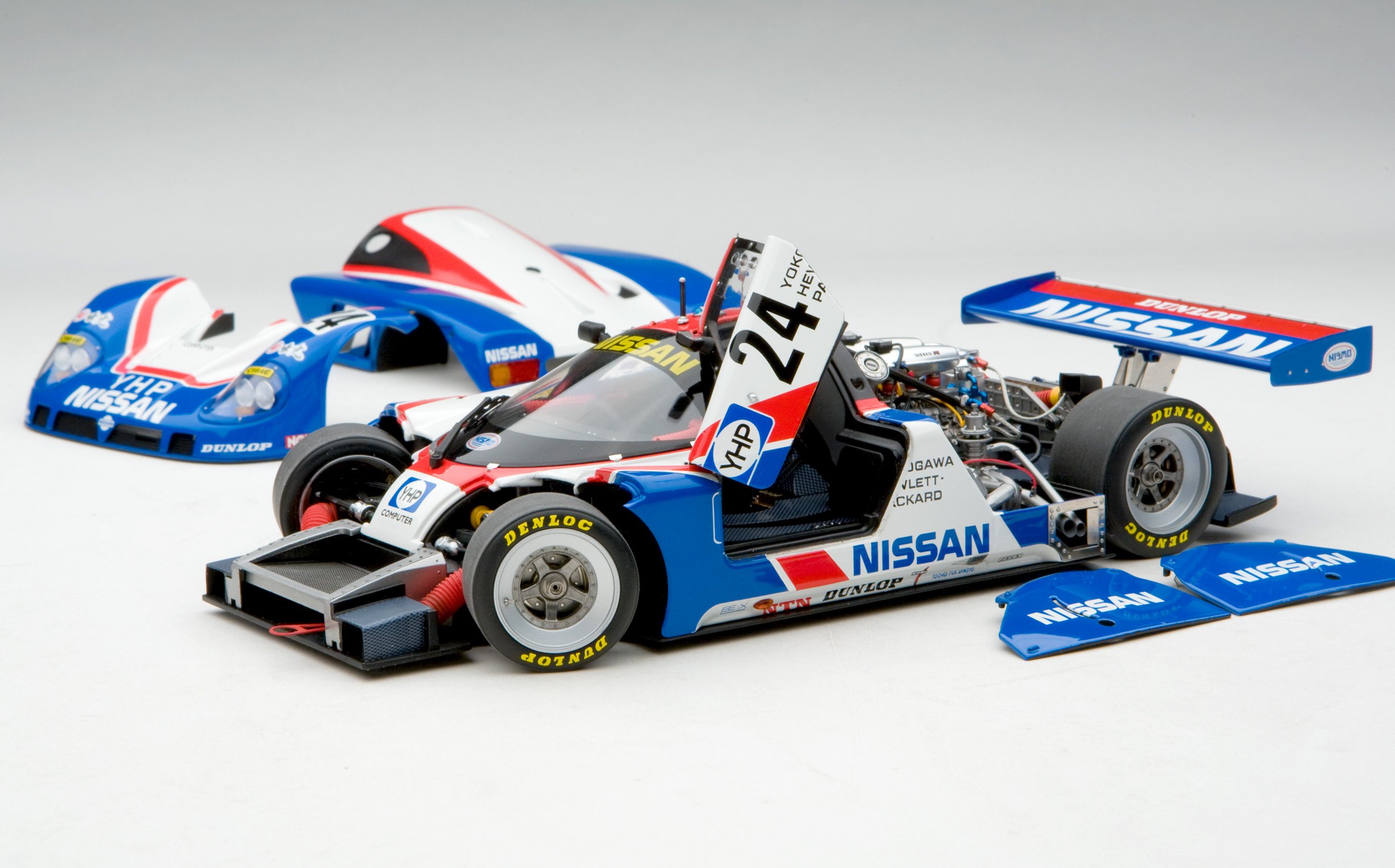 Amazon | EXOTO ニッサン R89C 89ル・マン 24時間レース #24 ベイリー