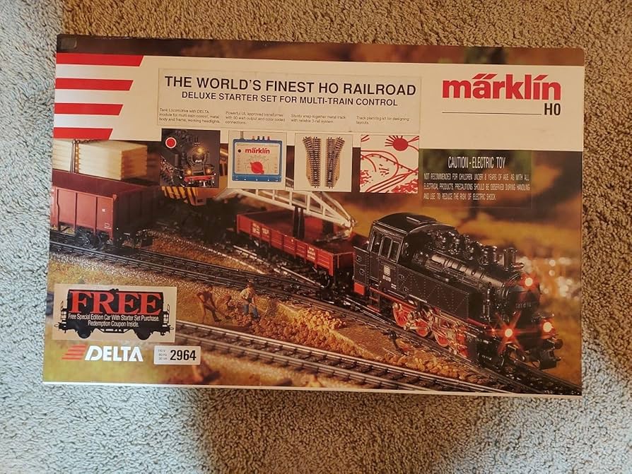 Amazon.com: MARKLIN HO Deluxe Large Delta Starter Train Set 2964