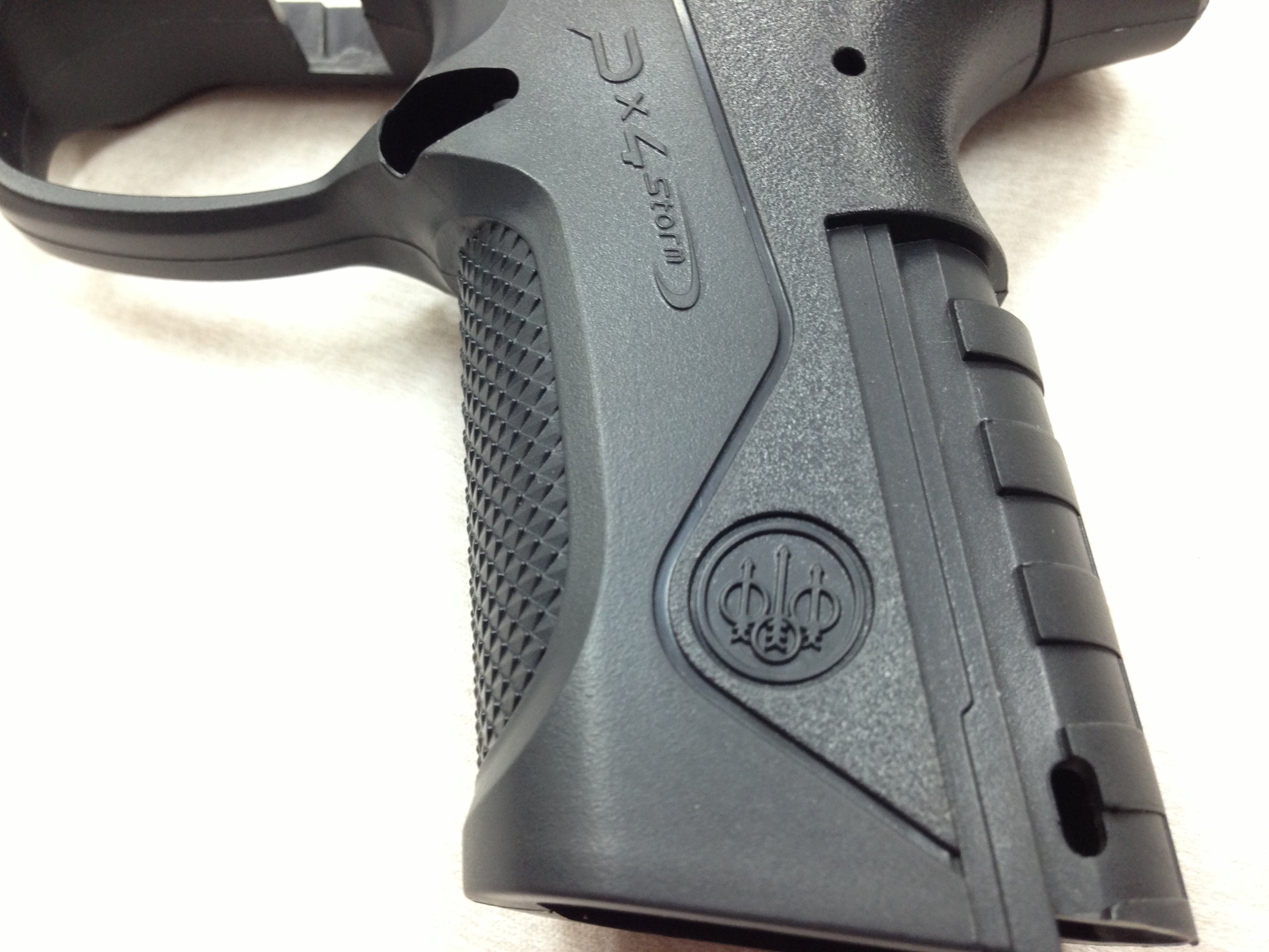 Amazon | NeBula マルイPX4用 ベレッタリアル刻印フレーム -Black