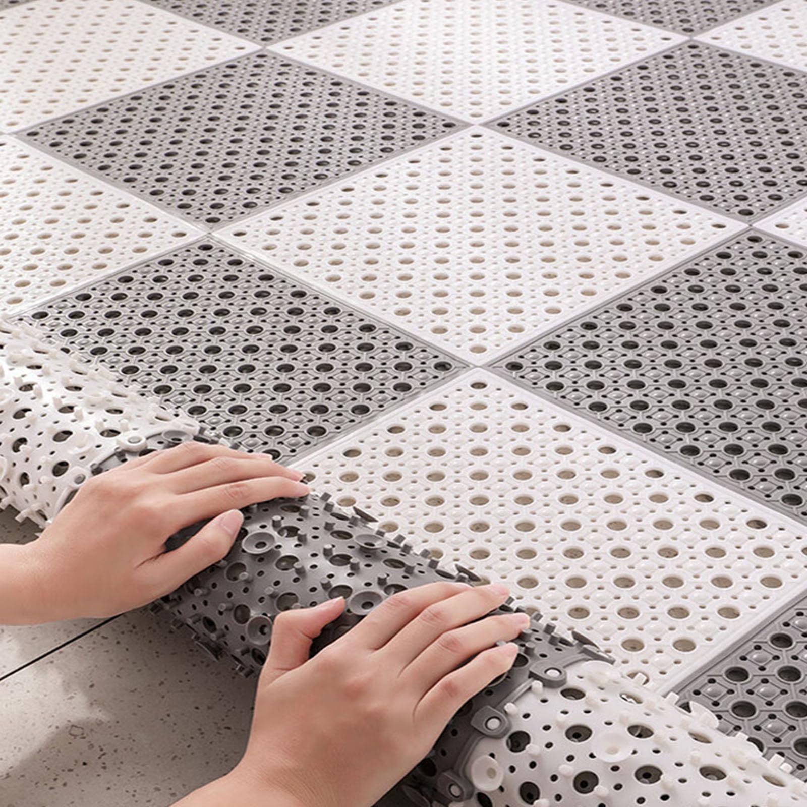 Amazon｜MILIMAT お風呂マット 浴室内 滑り止めマット TPE素材 吸盤