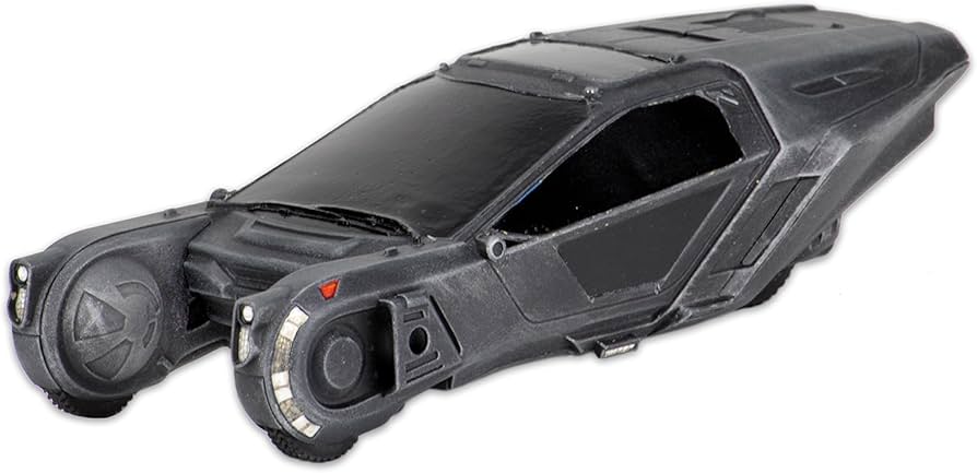 Amazon.com: NECA - Cinemachines – Collectible Die-Cast Replica – 6