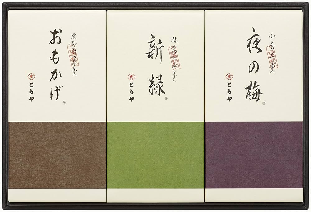Amazon.co.jp: とらや 中形羊羹 3本入 : 食品・飲料・お酒