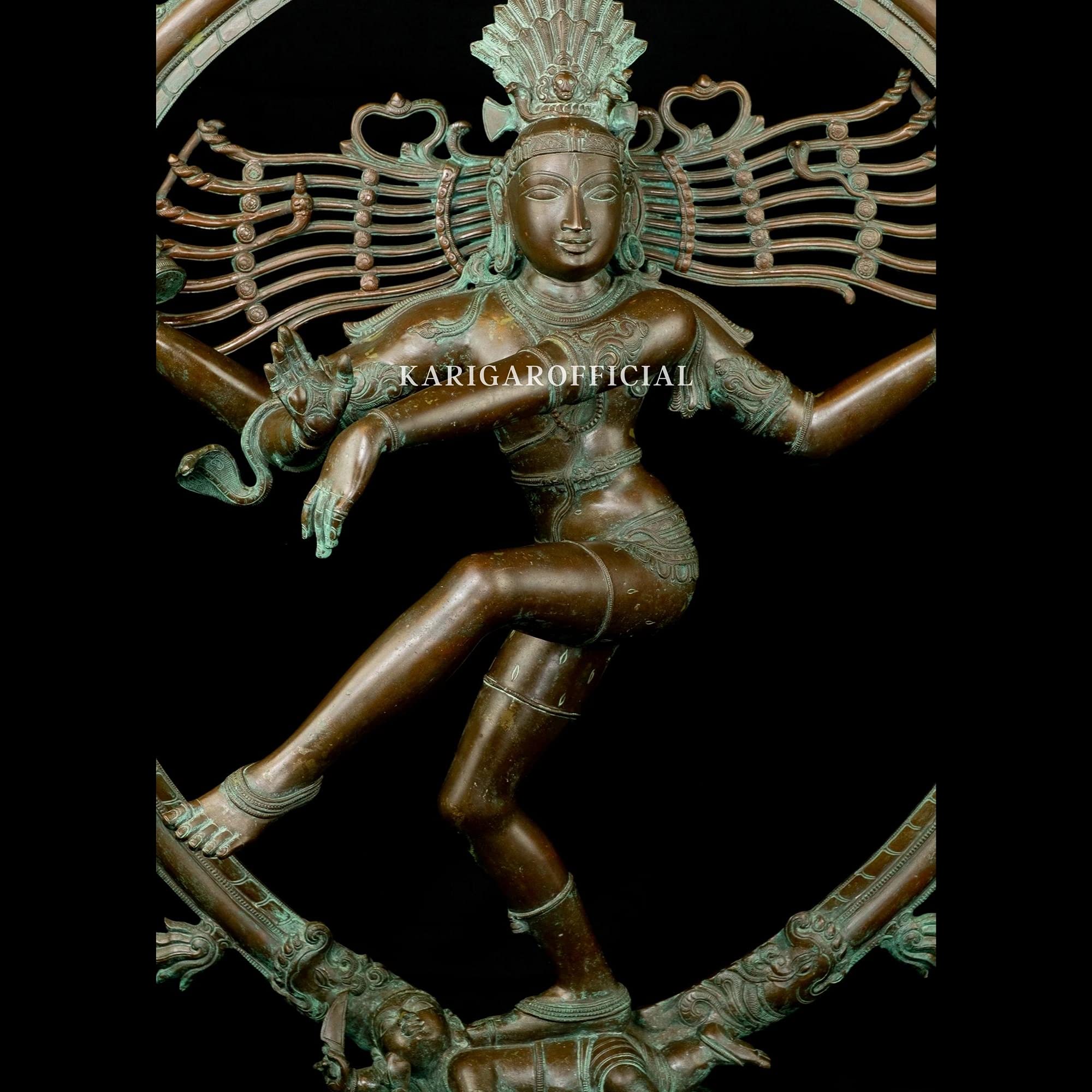 9.インドヒンズー教神木製 多腕の神像 楽器付き、楽器シタールを持つ