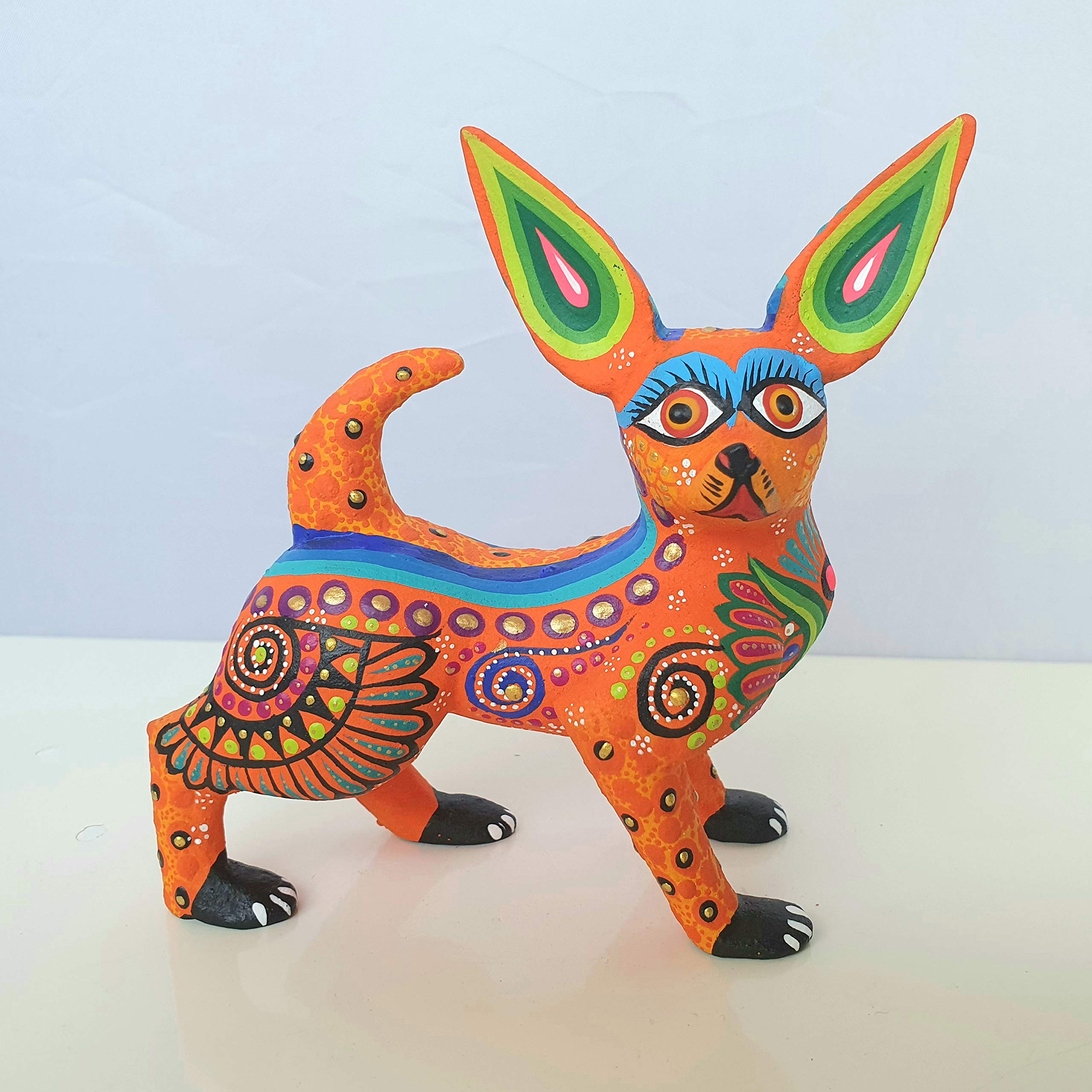 Amazon.com: ALKIMIA INC Mexican Alebrije Chihuahua Dog Wood