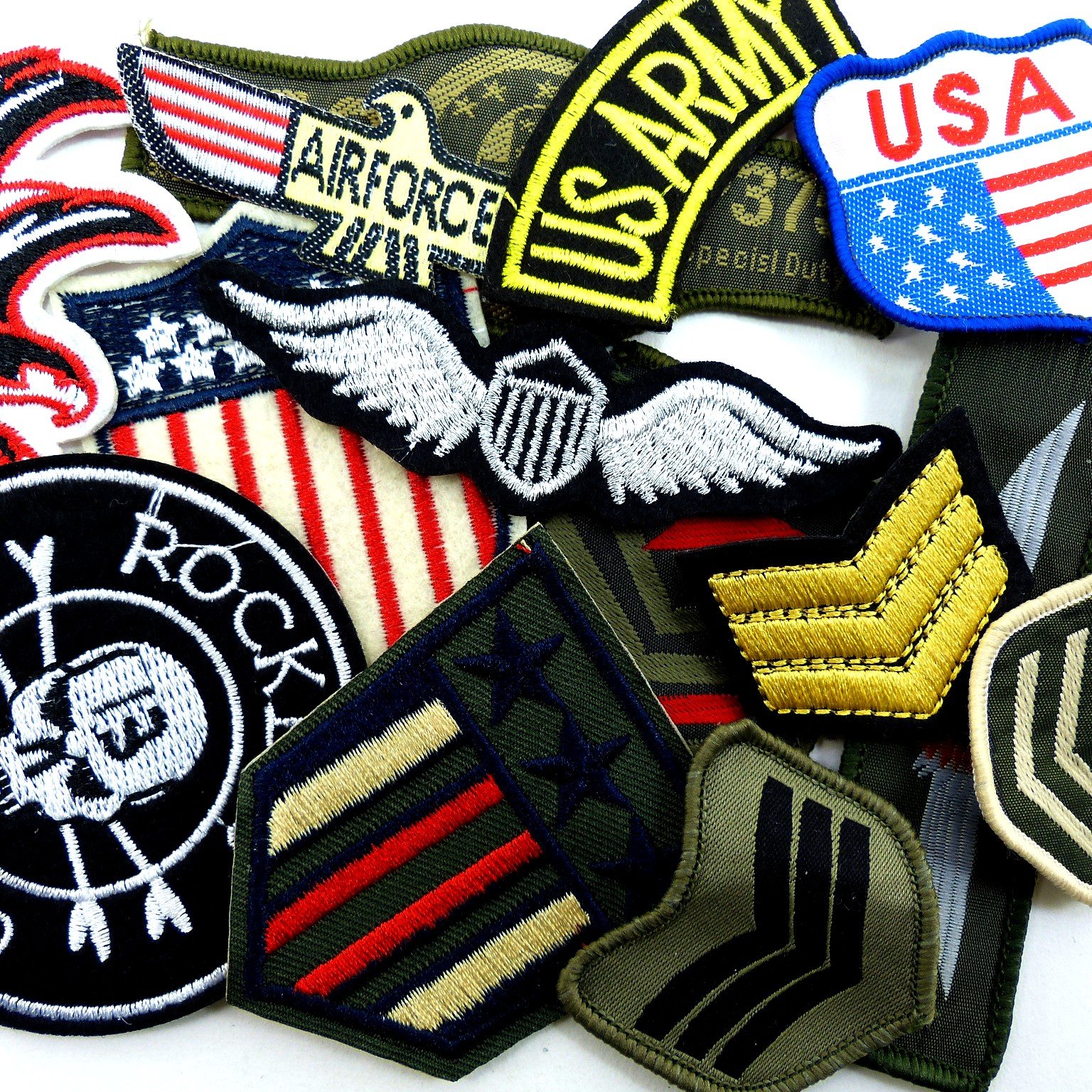 Amazon.co.jp: 刺繍ワッペンセット ミリタリー中心 画像の14枚+おまけ2