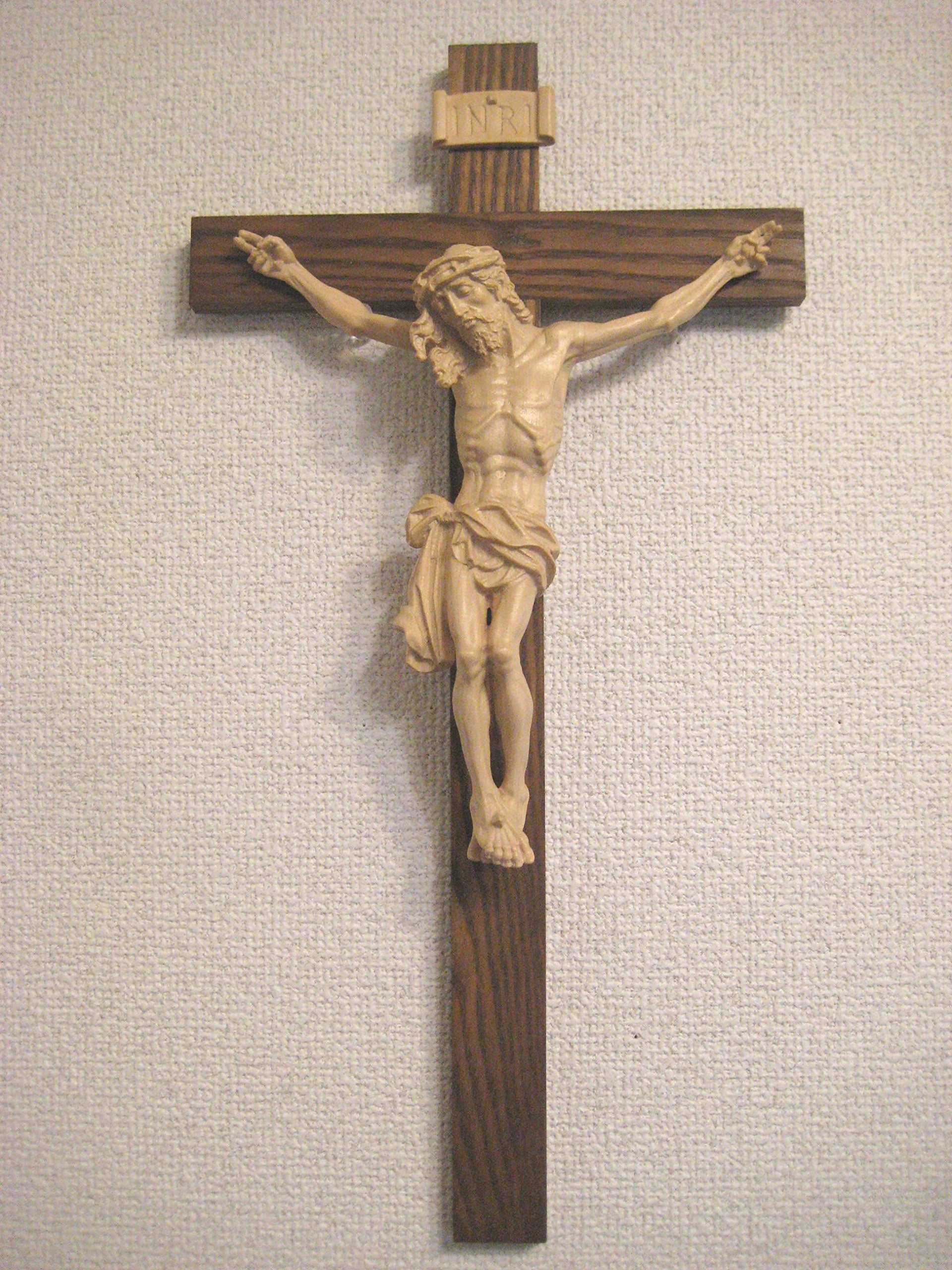 Amazon.co.jp: 欧州教会使用 創業100年木彫りブランド《レーピ》 磔刑