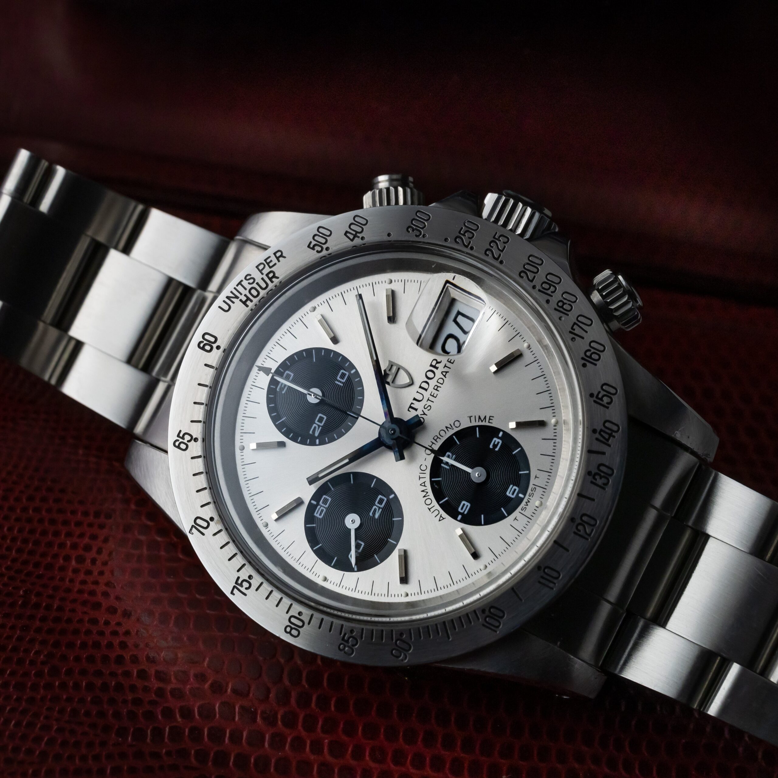 自動巻き時計とは？自動巻きの仕組みや魅力を解説 – FIREKIDS MAGAZINE