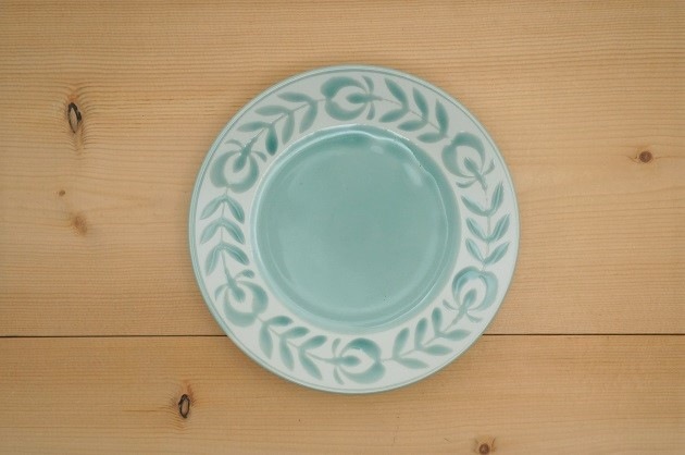 中皿（花つづり） | 大皿・中皿 | うつわ market place 大黒屋海苔店