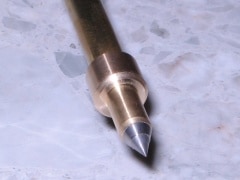 チェロチタン製エンドピン チェロエンドピン <BR>チタン入り真鍮 <BR>（径10ミリ）