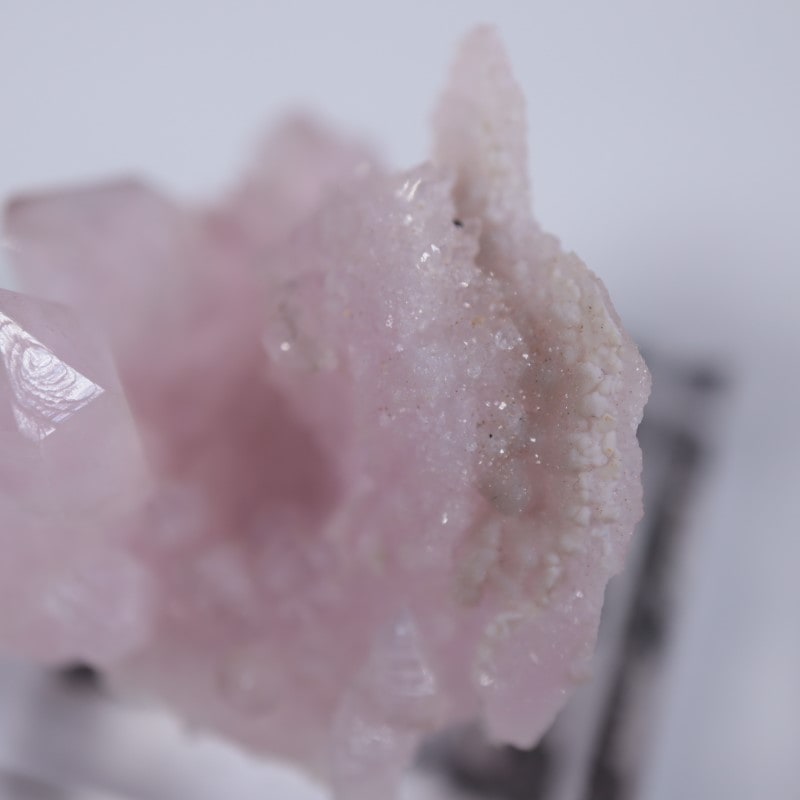 東京書芸館】ブラジル産『巨大ローズクォーツ オベリスク』定価132,000