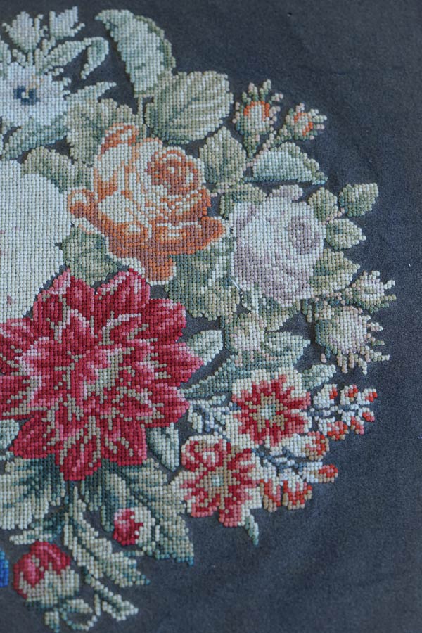 イギリスのフラワーブーケのニードルポイント刺繍ピース52×45cm ge