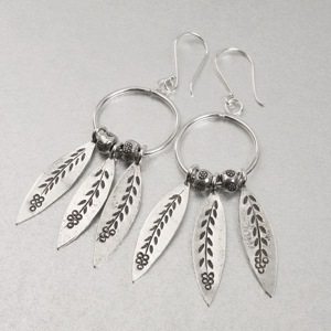 カレンシルバーピアス【メール便可】｜マライカ公式通販