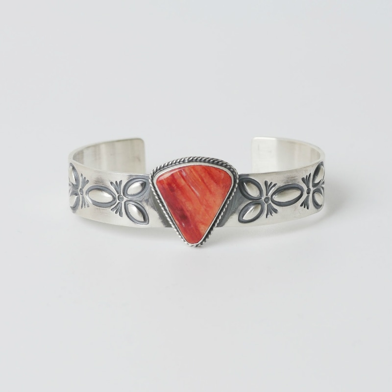 スパイニーオイスターのインディアンジュエリー｜マライカ公式通販