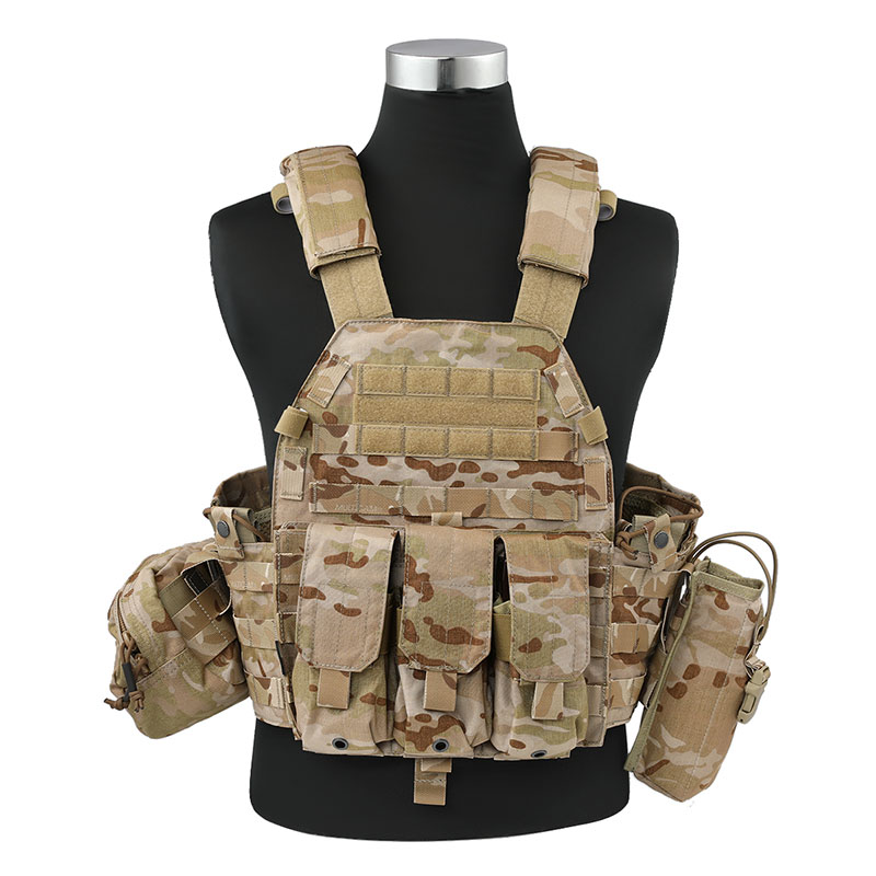 EMERSON LBT6094Aスタイル プレートキャリア 3ポーチ付 マルチカム