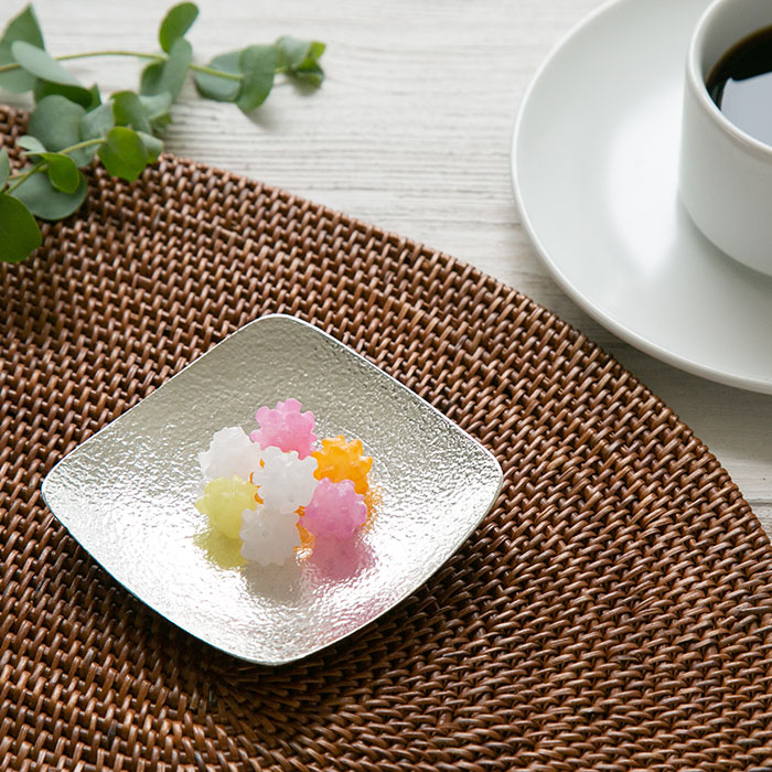 小皿 - 丸・三角・四角｜錫製雑貨・酒器の通販は能作オンライン